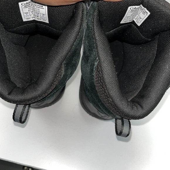 Columbia Size 3 Bugaboot II 200 Gram Snow Boots - Kids  Black - Picture 6 of 12